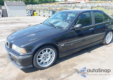 1997 BMW M3 z USA, uszkodzony, nr VIN WBSCD0323VEE11137